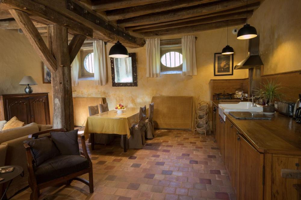 Domaine Du Ris De Feu Chambres D'Hotes De Charme Chalais  Luaran gambar